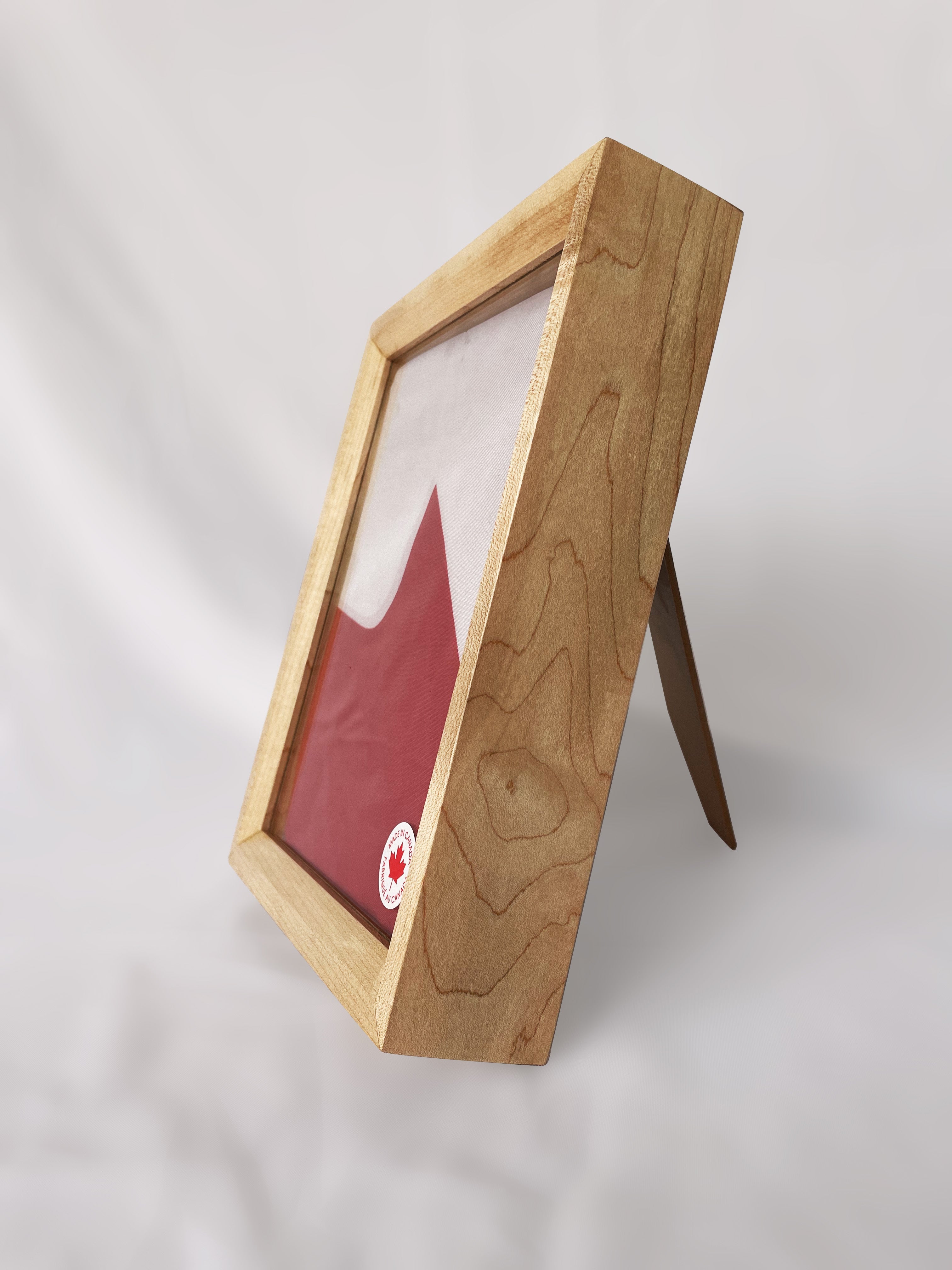 Recognition Box - Canadiana Flag